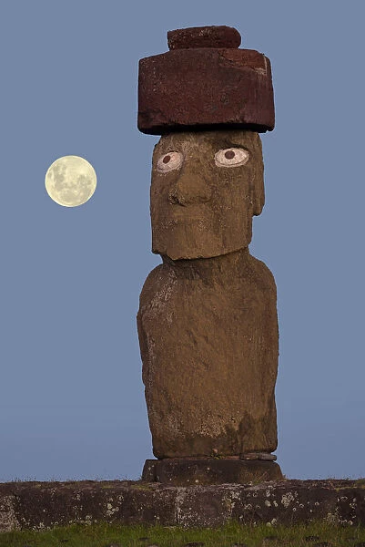 South America, Chile, Easter Island, Isla de Pascua, Moai stone human figure under