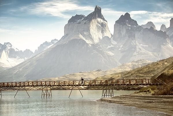 South America, Patagonia, Chile, Torres del Paine National Park, los Cuernos at Lago