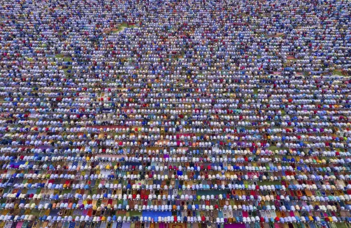 Framed Print : South Asias largest Eid-ul-Fitr Congregation held in Gor-e-Shahid Boro Math Framed Print : South Asias largest Eid-ul-Fitr Congregation held in Gor-e-Shahid Boro Math