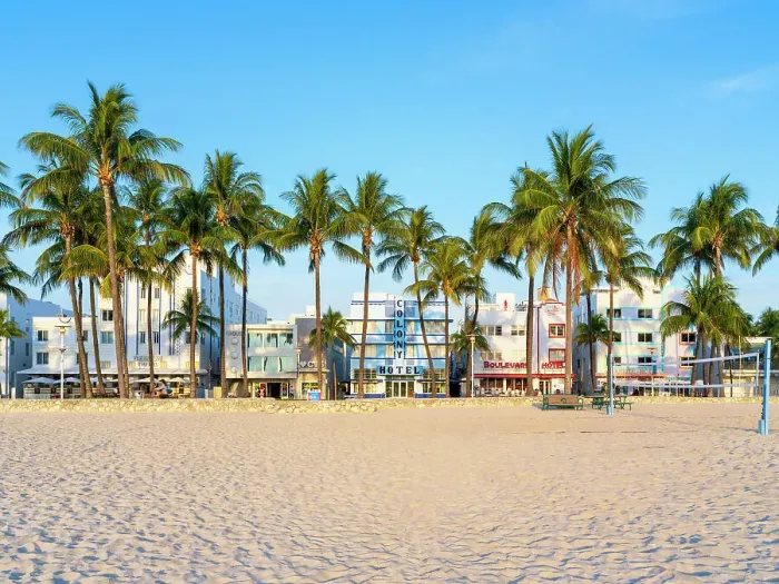 Framed Print : South Beach, Ocean Drive, Miami, Florida, USA Framed Print : South Beach, Ocean Drive, Miami, Florida, USA