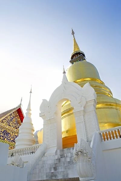 South East Asia, Thailand, Lanna, Chiang Mai, Wat Wat Suan Dok, golden stupa (chedi)