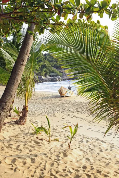 Framed Print : South East Asia, Thailand, Surat Thani Province, Ko Pha Ngan, Haad Yuan beach, view Framed Print : South East Asia, Thailand, Surat Thani Province, Ko Pha Ngan, Haad Yuan beach, view