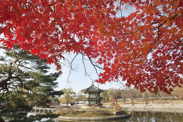 South Korea, Seoul, Gyeongbokgung Palace, Hyangwonjeong Pavilion