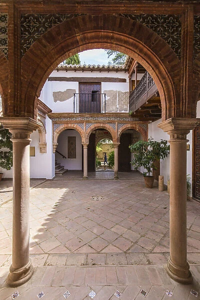 Spain, Anadalusia, Malaga, Ronda, Courtyard inside Mondragons Palace