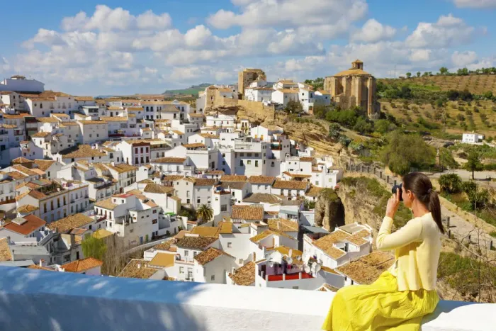 Framed Print : Spain, Andalucia, Setenil, Woman photographing view (MR) Framed Print : Spain, Andalucia, Setenil, Woman photographing view (MR)