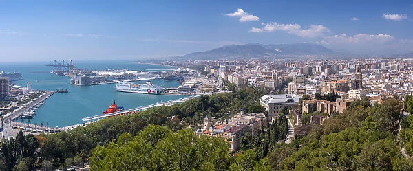 Spain, Andalusia, Costa del Sol, Malaga panorama