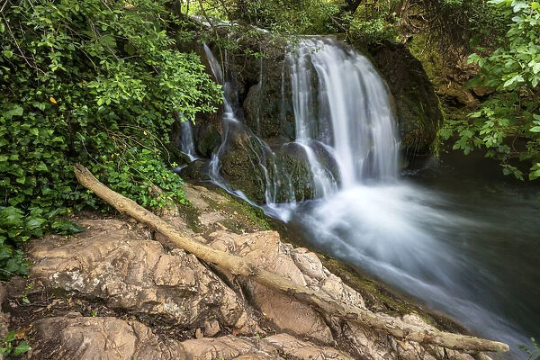Spain, Andalusia, Natural park Sierra Norte de Sevilla, Cascada del Hueznar waterfall