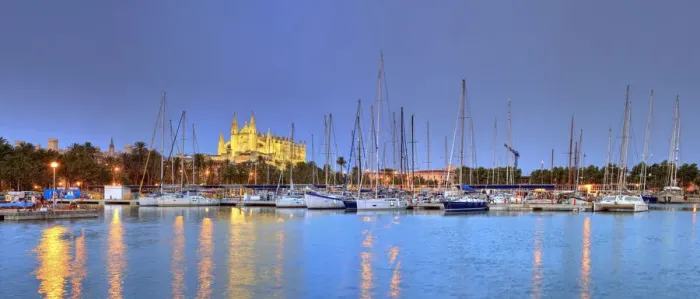 Framed Print : Spain, Balearic Islands, Mallorca, Palma de Mallorca, Cathedral Framed Print : Spain, Balearic Islands, Mallorca, Palma de Mallorca, Cathedral