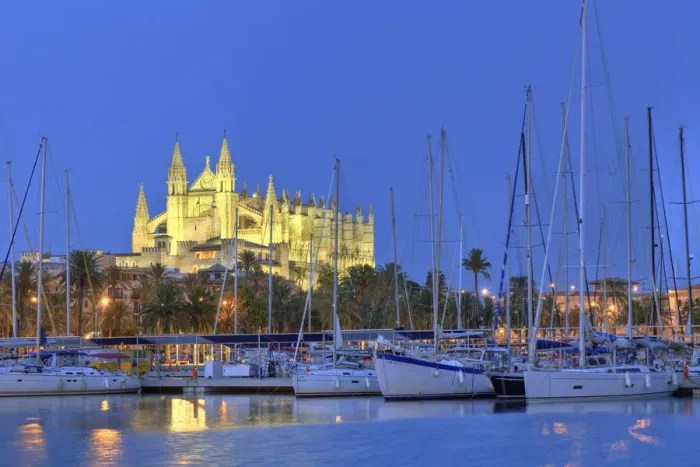 Framed Print : Spain, Balearic Islands, Mallorca, Palma de Mallorca, Cathedral Framed Print : Spain, Balearic Islands, Mallorca, Palma de Mallorca, Cathedral
