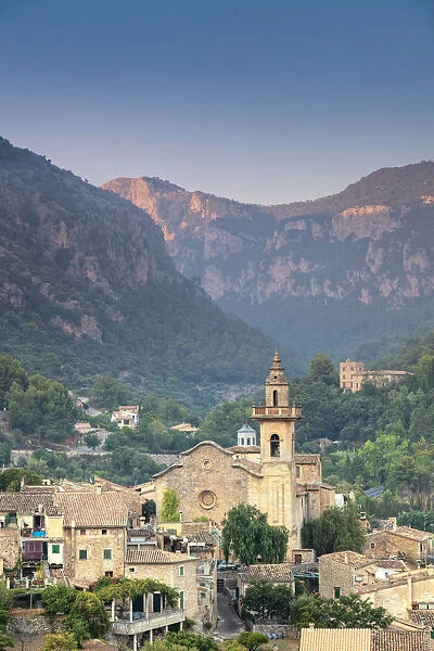 Spain, Balearic Islands, Mallorca, Valldemossa Mountain Village