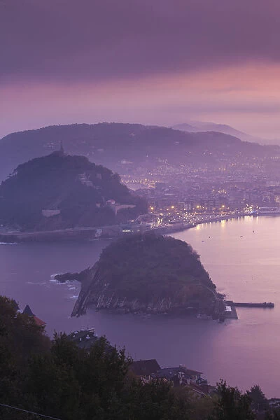 Spain, Basque Country Region, Guipuzcoa Province, San Sebastian, elevated town view
