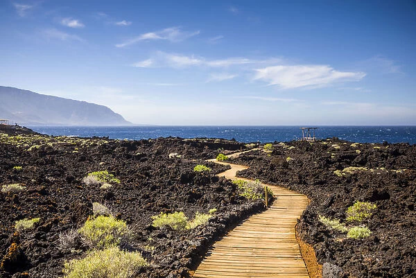 Spain, Canary Islands, El Hierro Island, Las Puntas, La Maceta, coastal walkway
