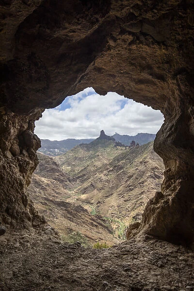 Spain, Canary Islands, Gran Canaria, Artenara, View to Bentaya sacred mountain from a cavern of Acusa Seca archeological site