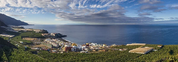 Spain, Canary Islands, La Palma Island, Puerto Naos, elevated resort town view