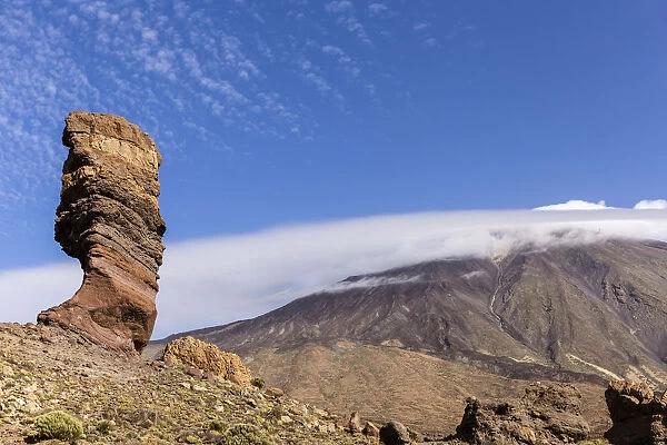 Spain, Canary Islands, Tenerife, Teide National Park, Chinchado rock and and volcano Teide