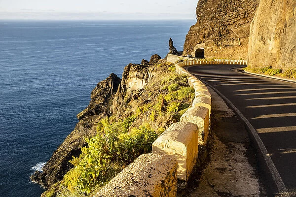 Spain, Canary Islands, Tenerife, Buenavista del Norte, the road to Punta del Fraile viewpoint