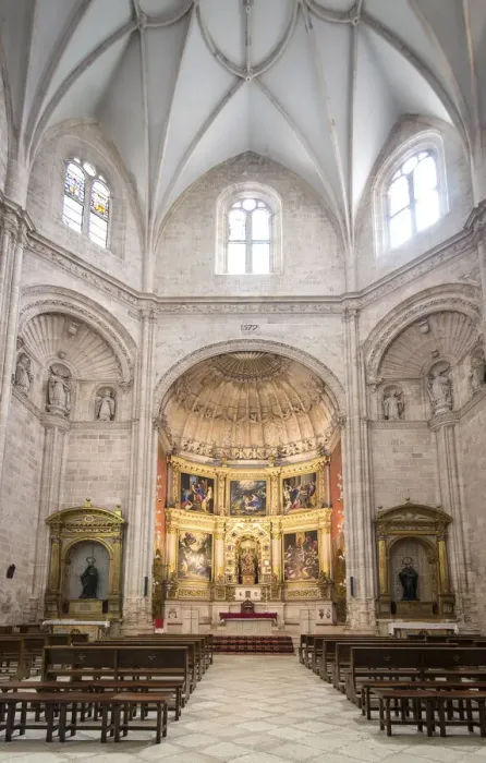 Framed Print : Spain, Castile and Leon, Burgos, La Vid, The vault cross and the altarpiece Framed Print : Spain, Castile and Leon, Burgos, La Vid, The vault cross and the altarpiece