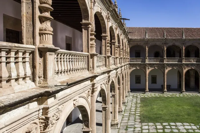 Framed Print : Spain, Castile and Leon, Salamanca, Archbishop Fonseca College, The cloister Framed Print : Spain, Castile and Leon, Salamanca, Archbishop Fonseca College, The cloister