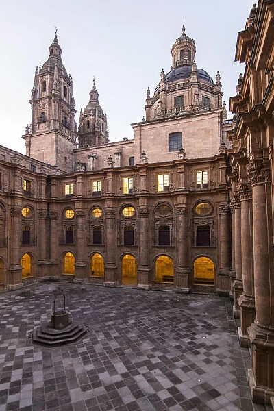 Spain, Castile and Leon, Salamanca, Pontifical University, The main cloister