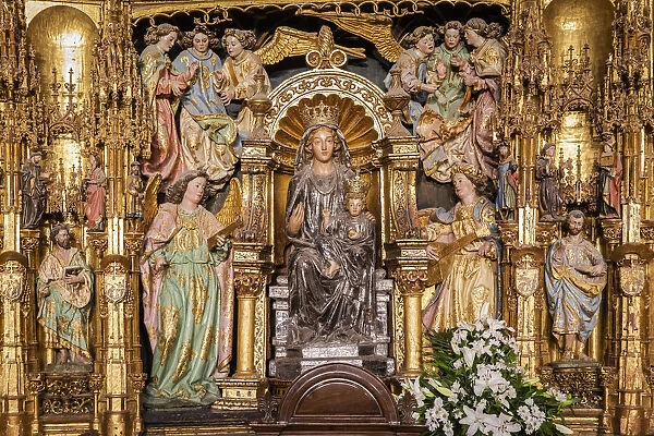 Spain, Castilla-La Mancaha, Toledos Cathedral, Detail of the altarpiece on the main