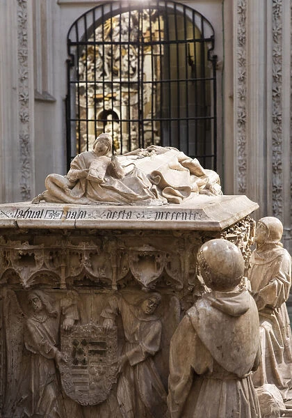 Spain, Castilla-La Mancaha, Toledos Cathedral, The tomb of Juana de Pimentel in the