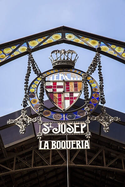 Spain, Catalonia, Barcelona, La Boqueria, Coat of arms at the entrance of the Boqueria market