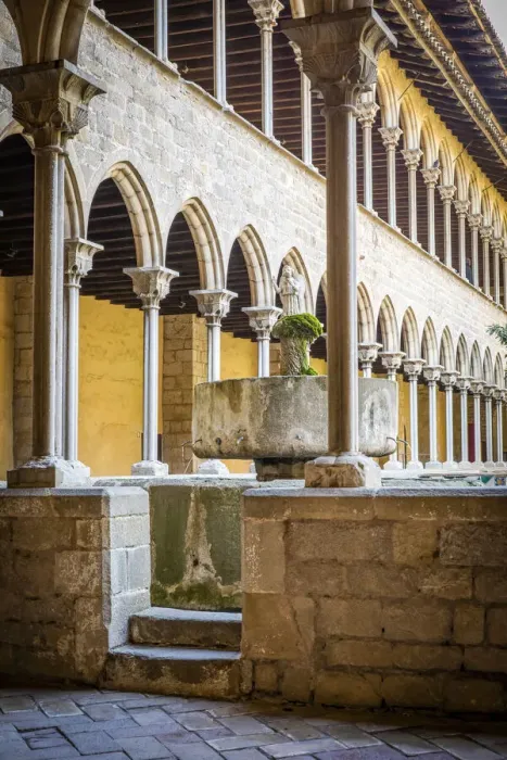 Framed Print : Spain, Catalonia, Barcelona, Pedralbes Monastery, The cloister with the Angel Fountain