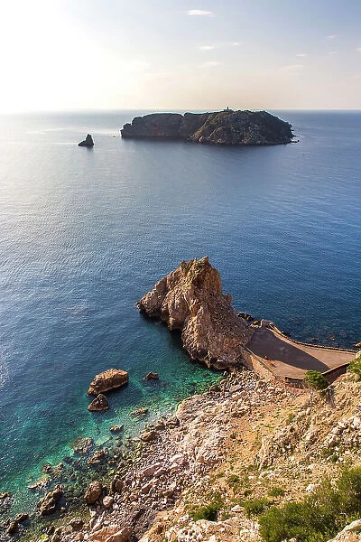Spain, Catalonia, Costa Brava, L'Estartit, View of the Medas Island from the L'Estartit cliff