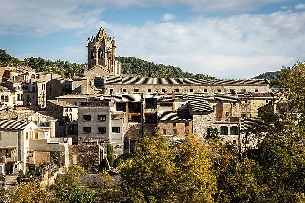 Spain, Catalonia, Lerida, Vallbona de les Monges, Frontal view of the monastery