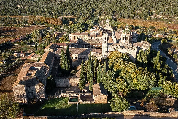 Spain, Catalonia, Tarragona, Santes Creus, Elevated view of the Santes Creus Monastery