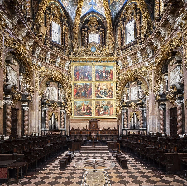 Spain, Comunidad Valenciana, Valencia, The altarpiece of the Cathedral closed