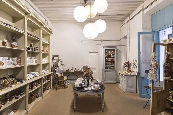 Spain, Madrid, El Jardin del Convento, Interior of a shop of products made in monasteries