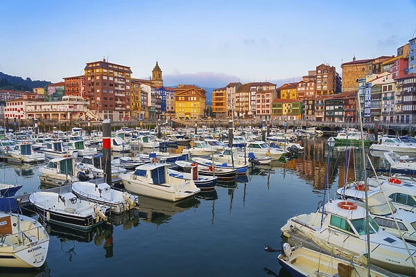 Spain, Vizcaya Province, Basque Country, Bermeo, harbour