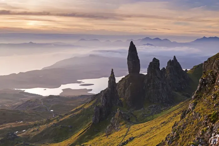 Framed Print : Spectacular mountain scenery at the Old Man of Storr on the Isle of Skye, Scotland, UK