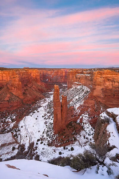 Spider Rock at sunset, Canyon de Chelly National Monument, Chinle, Arizona, USA
