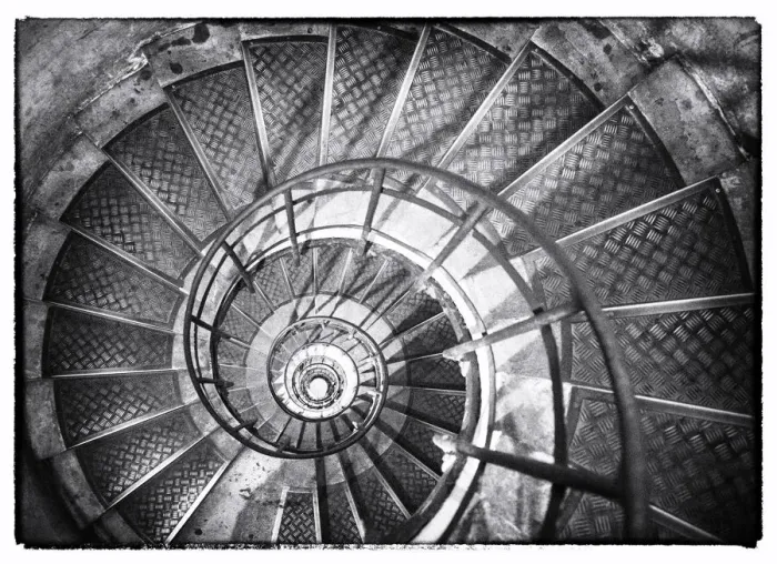Framed Print : A spiral staircase inside Arc de Triomphe, Paris, France Framed Print : A spiral staircase inside Arc de Triomphe, Paris, France