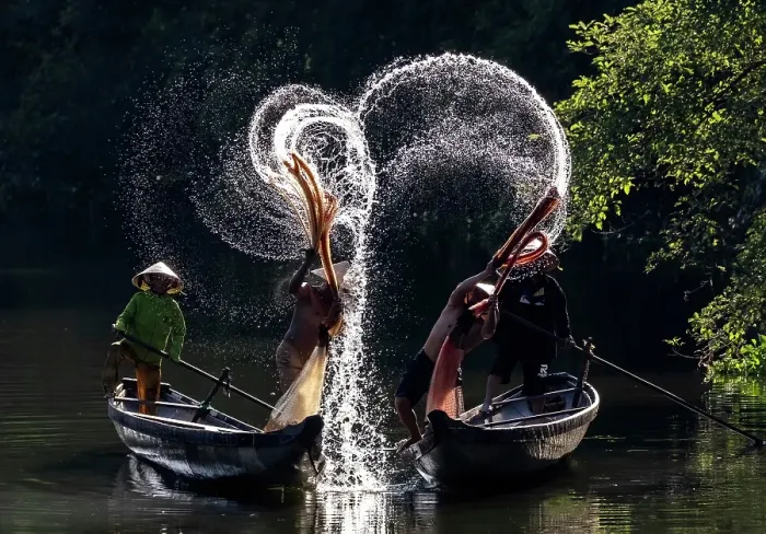 Framed Print : Spray of backlit water created as local fishermen clean their nets, Nhu Y River, Hue, Central Vietnam Framed Print : Spray of backlit water created as local fishermen clean their nets, Nhu Y River, Hue, Central Vietnam
