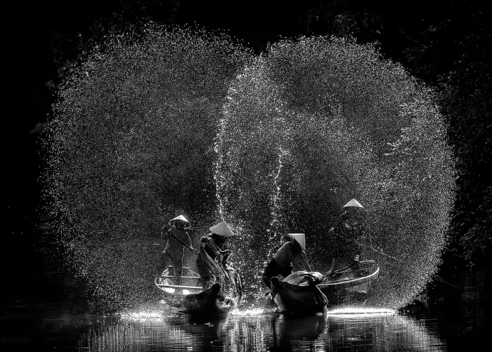 Framed Print : Spray of backlit water created as local fishermen clean their nets, Nhu Y River, Hue, Central Vietnam Framed Print : Spray of backlit water created as local fishermen clean their nets, Nhu Y River, Hue, Central Vietnam