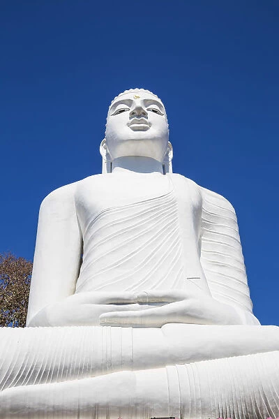 Sri Lanka, Kandy, Bahiravokanda Vihara Buddha Statue