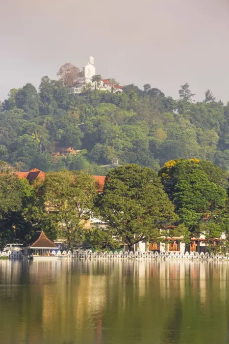 Framed Print : Sri Lanka, Kandy, Bahiravokanda Vihara Buddha Statue above Kandy Lake and the Temple Framed Print : Sri Lanka, Kandy, Bahiravokanda Vihara Buddha Statue above Kandy Lake and the Temple