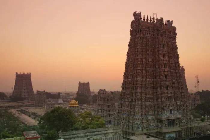Framed Print : Sri Meenakshi Temple, sunset, Madurai, Tamil Nadu, India Framed Print : Sri Meenakshi Temple, sunset, Madurai, Tamil Nadu, India