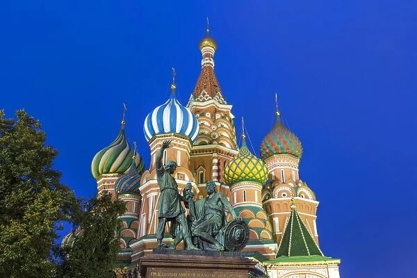 St Basils Cathedral in Red Square, Moscow, Russia