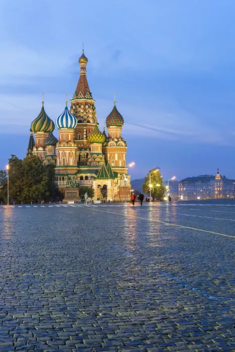Framed Print : St Basils Cathedral in Red Square, Moscow, Russia Framed Print : St Basils Cathedral in Red Square, Moscow, Russia