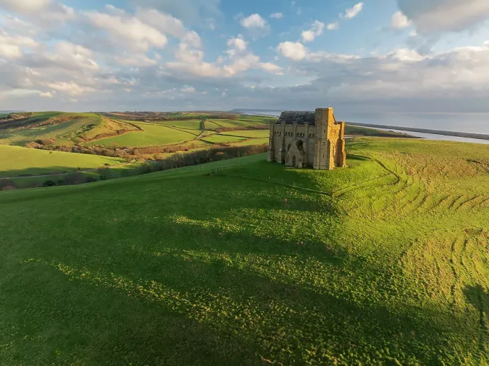 Framed Print : St Catherine's Chapel near Abbotsbury ona sunny winter evening, Dorset, England. Winter (January) 2024