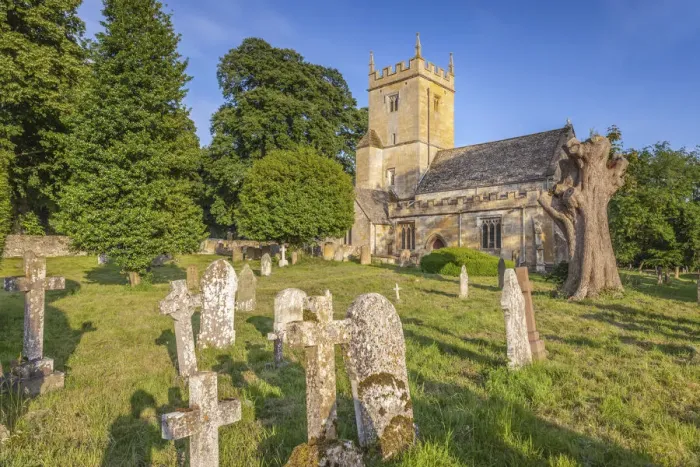 Framed Print : St Eadburgha`s Church at Broadway, Cotswolds, Gloucestershire, England Framed Print : St Eadburgha`s Church at Broadway, Cotswolds, Gloucestershire, England