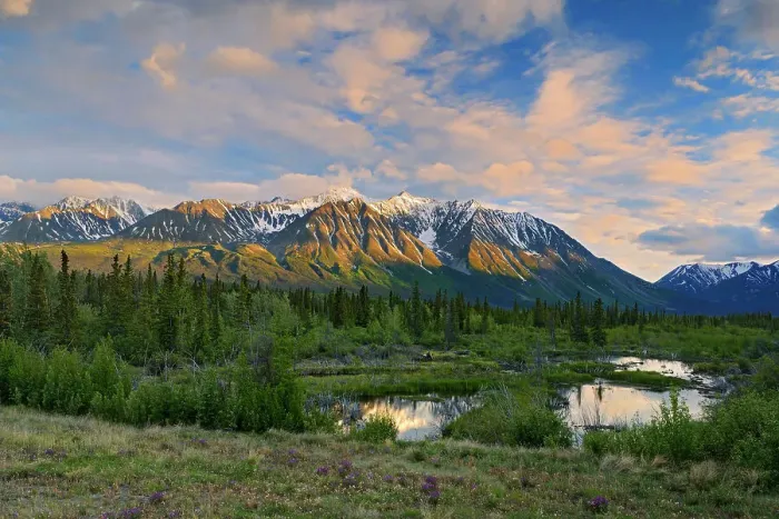 Framed Print : St. Elias Mountains near Haines Junction Yukon, Canada Framed Print : St. Elias Mountains near Haines Junction Yukon, Canada
