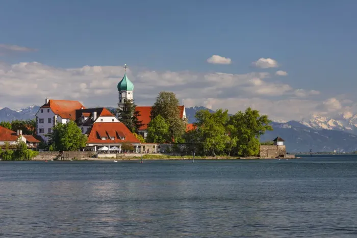 Framed Print : St. Georg church and castle on peninsula, Wasserburg, Lake Constance, Swabia, Bavaria Framed Print : St. Georg church and castle on peninsula, Wasserburg, Lake Constance, Swabia, Bavaria