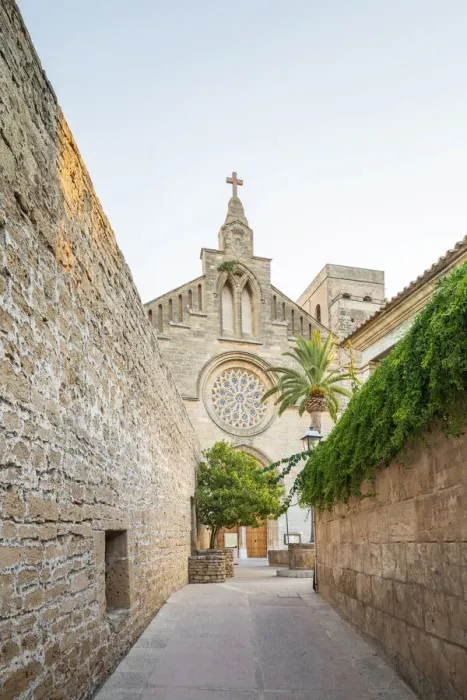 Framed Print : St James Church, Port d Alcudia, Palma de Mallorca, Mallorca, Balearic Islands, Spain Framed Print : St James Church, Port d Alcudia, Palma de Mallorca, Mallorca, Balearic Islands, Spain
