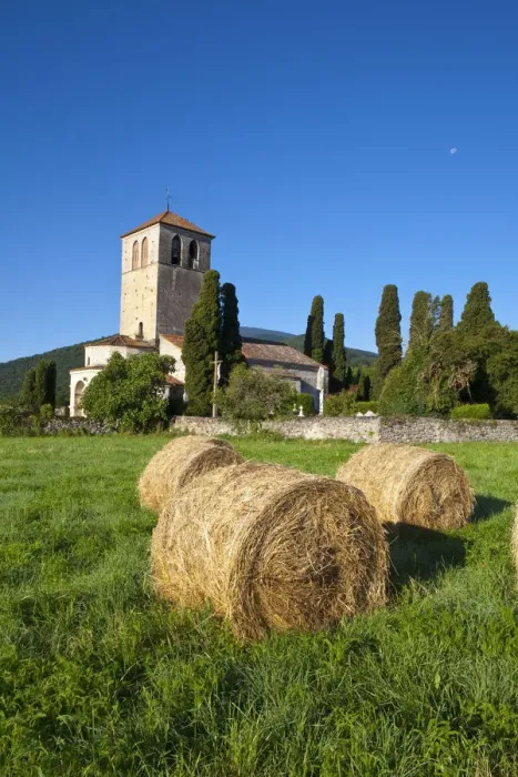Framed Print : St Just De Valcabrere Church, St Bertrand De Comminges, Haute-Garonne, Midi-Pyrenees Framed Print : St Just De Valcabrere Church, St Bertrand De Comminges, Haute-Garonne, Midi-Pyrenees