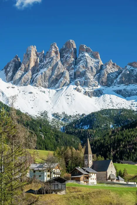 Framed Print : St. Magdalena-Santa Maddalena with Odle (Geislergruppe) mountain group behind, Dolomites, Villnoss-Funes, Trentino-Alto Adige / Sudtirol, Italy Framed Print : St. Magdalena-Santa Maddalena with Odle (Geislergruppe) mountain group behind, Dolomites, Villnoss-Funes, Trentino-Alto Adige / Sudtirol, Italy